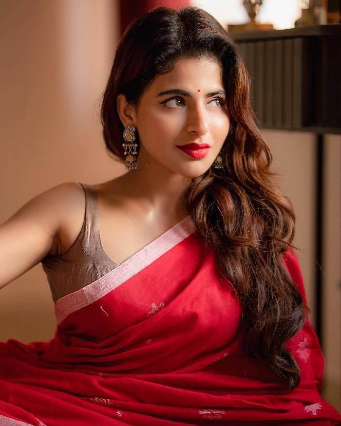 iswarya menon_teluguvox 1